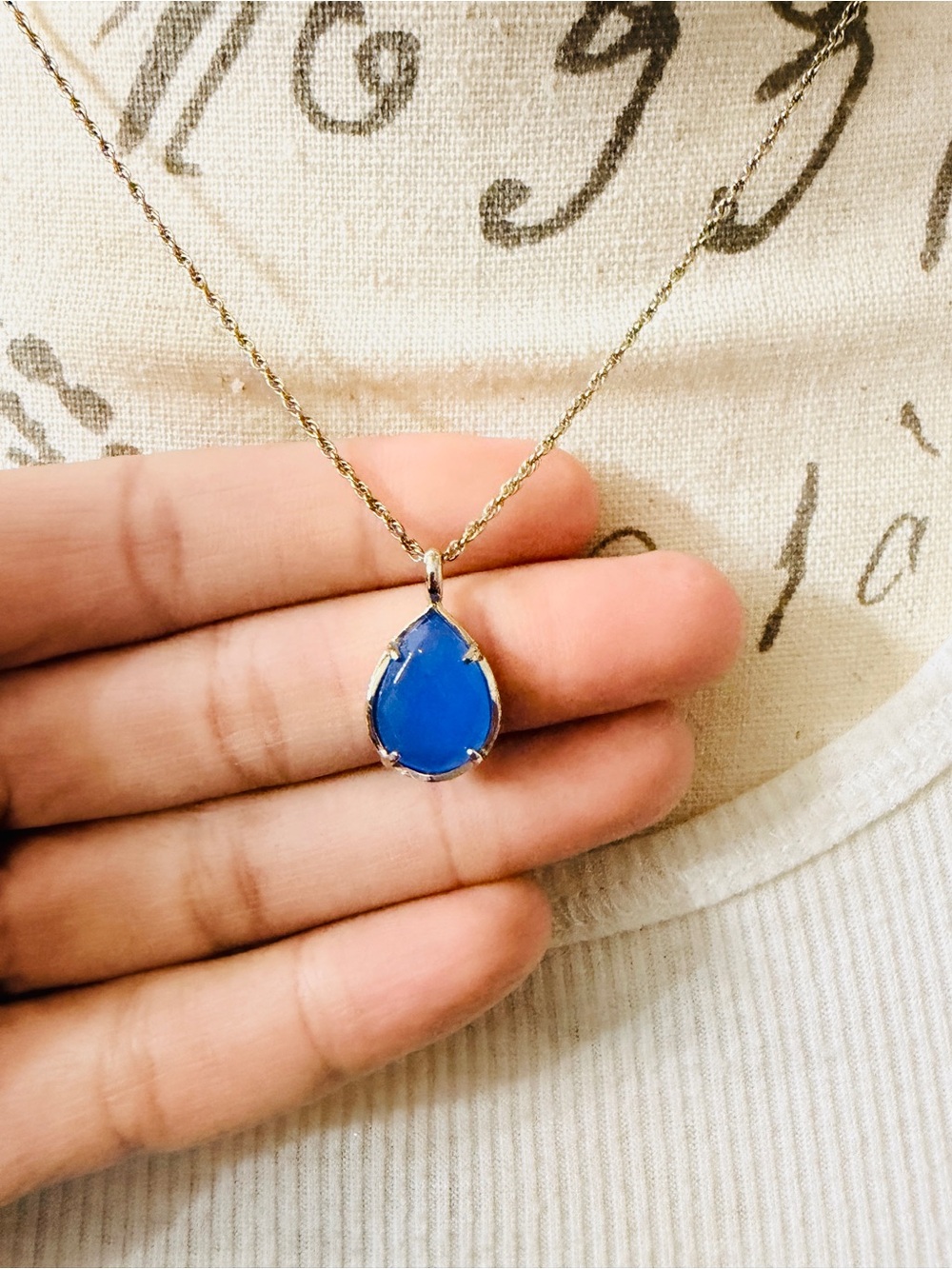 Kendra Scott Kiri Short Teardrop Blue Pendant Necklace W/ Silver Link Chain
